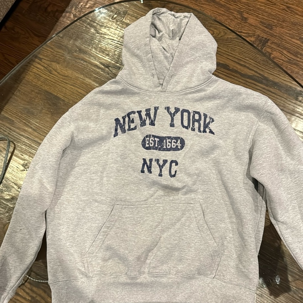 New York sweatshirt